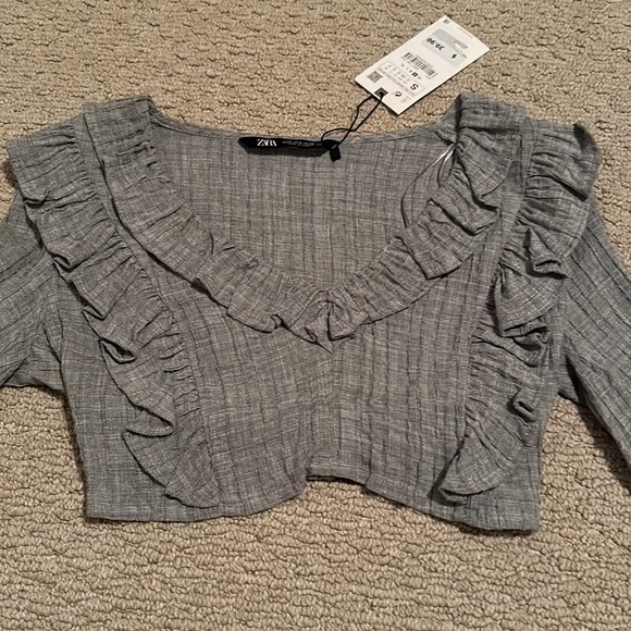 zara grey long sleeve crop ruffle top - Picture 2 of 3